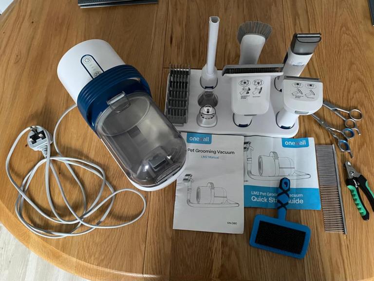 Dog/cat grooming kit