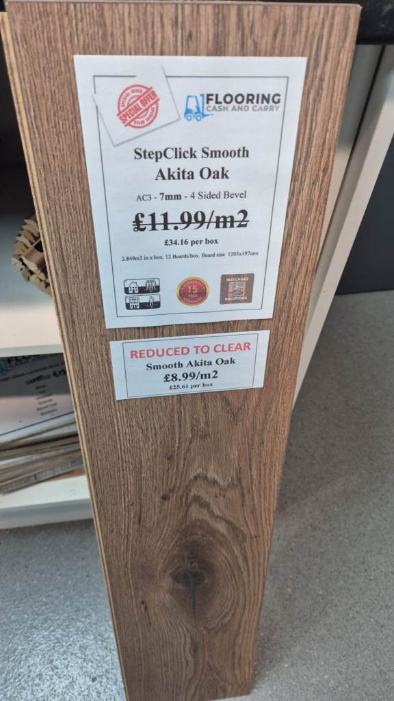 StepClick Smooth Akita Oak 7mm laminate Flooring CHEAPEST IN THE UK