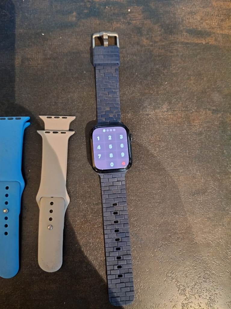 Apple Watch series 7 44mm with Multiple Straps – Good Condition