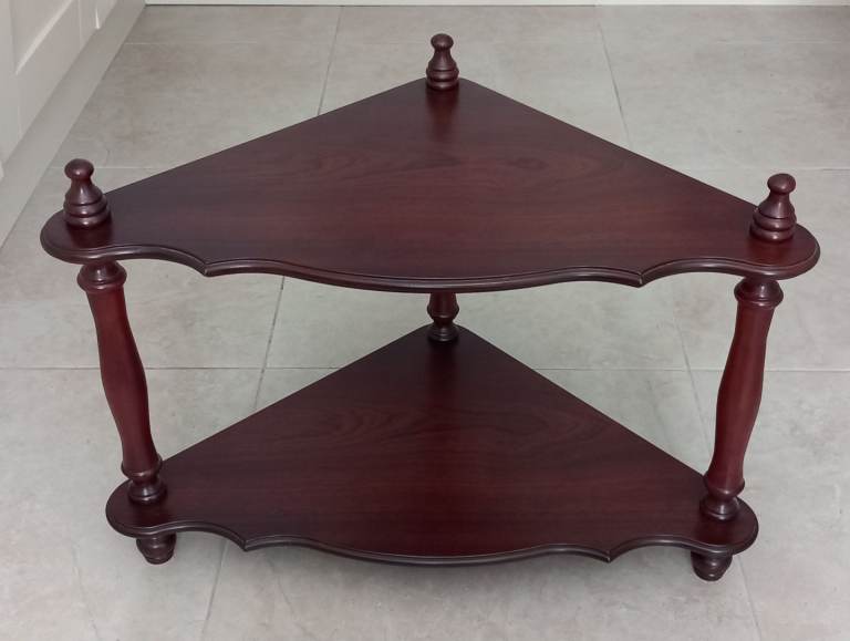David Hopkins Mahogony Corner Table. 