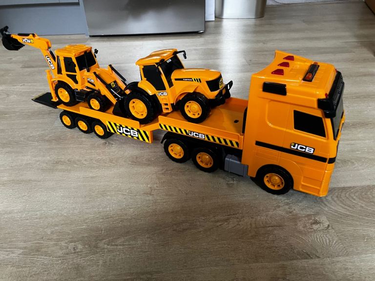 JCB Hauler with Tractor and Digger