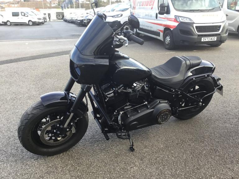 2018 Harley-Davidson FAT BOB 107 Manual