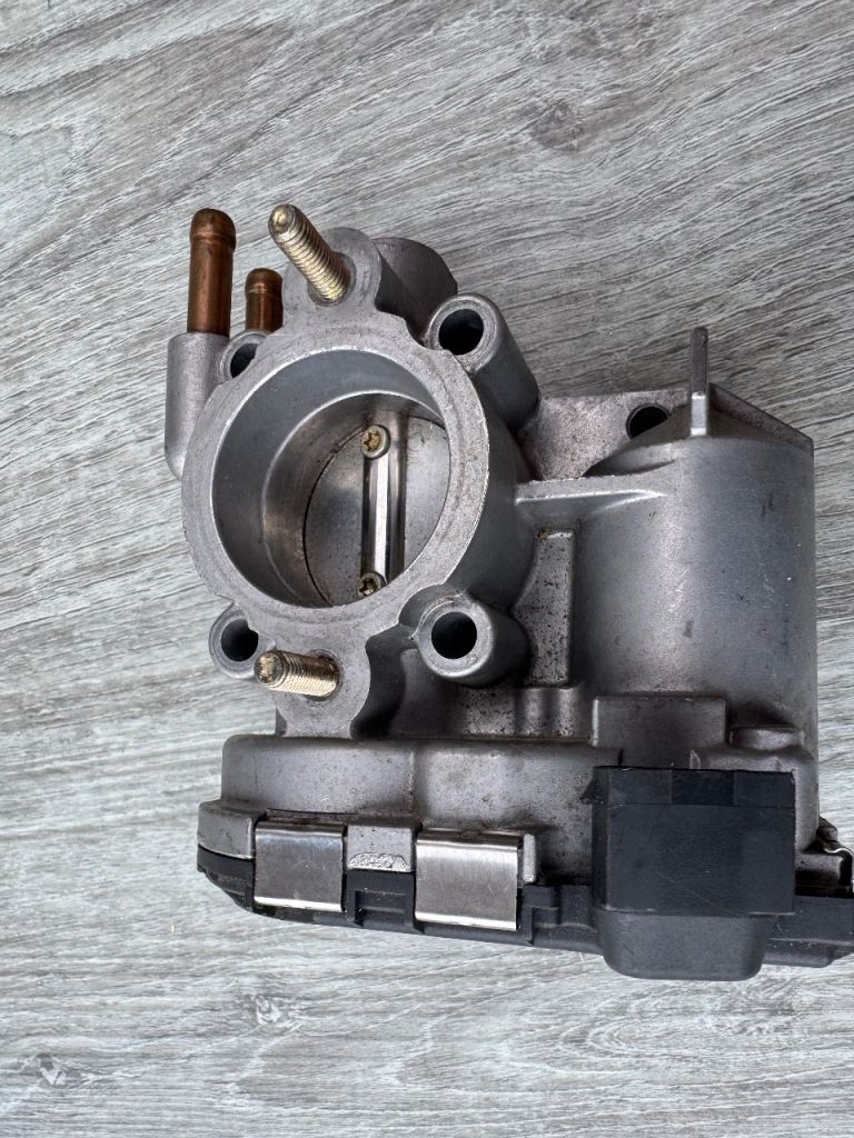Corsa, Astra, 1.0 and 1.2; 2000 to 2004 Engine Z10XE Z12XE. Throttle Body, Starter Motor, Coil Pack
