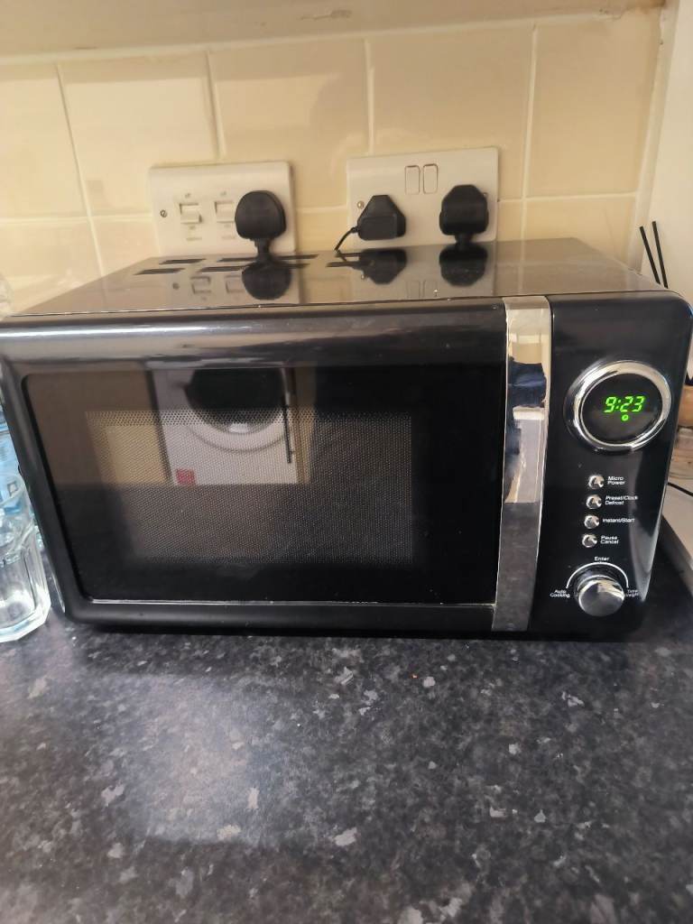 Microwave - 800W of Power