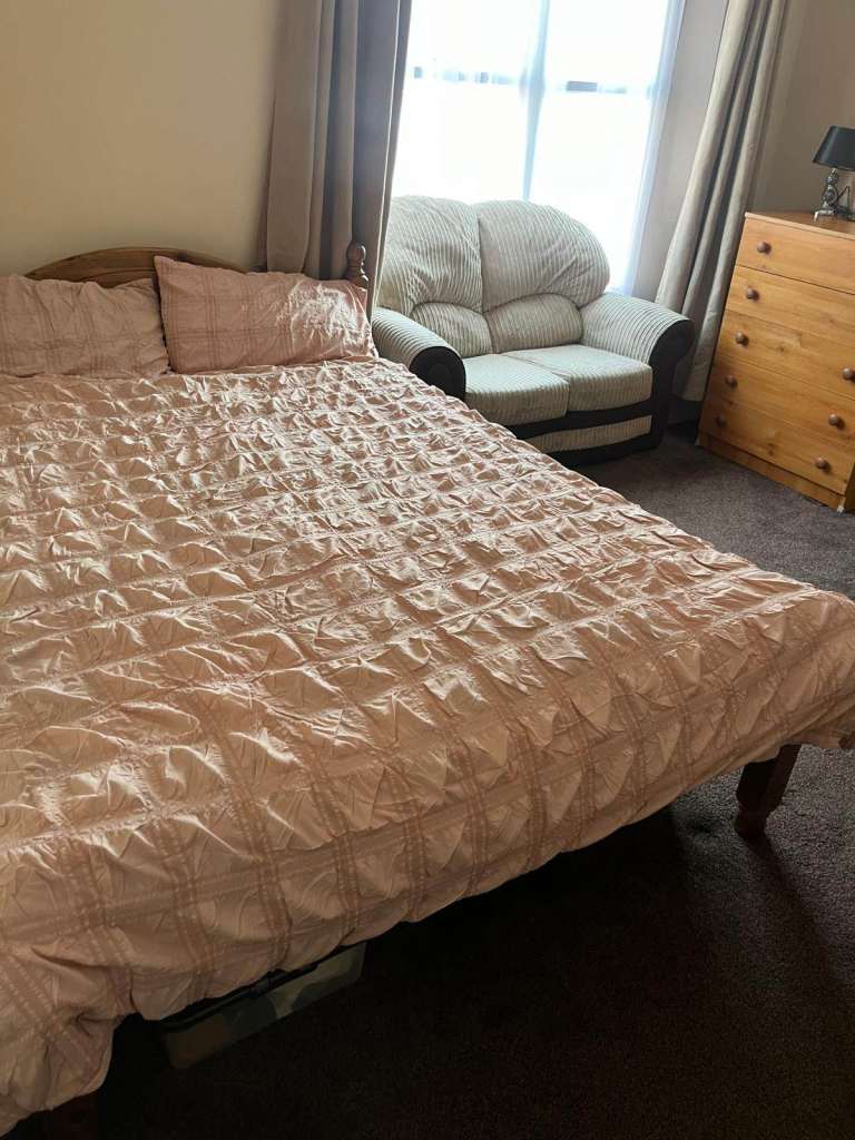 Double Room in Peaceful Female-Only Home – All Bills Included - Handsworth, B20, Birmingham