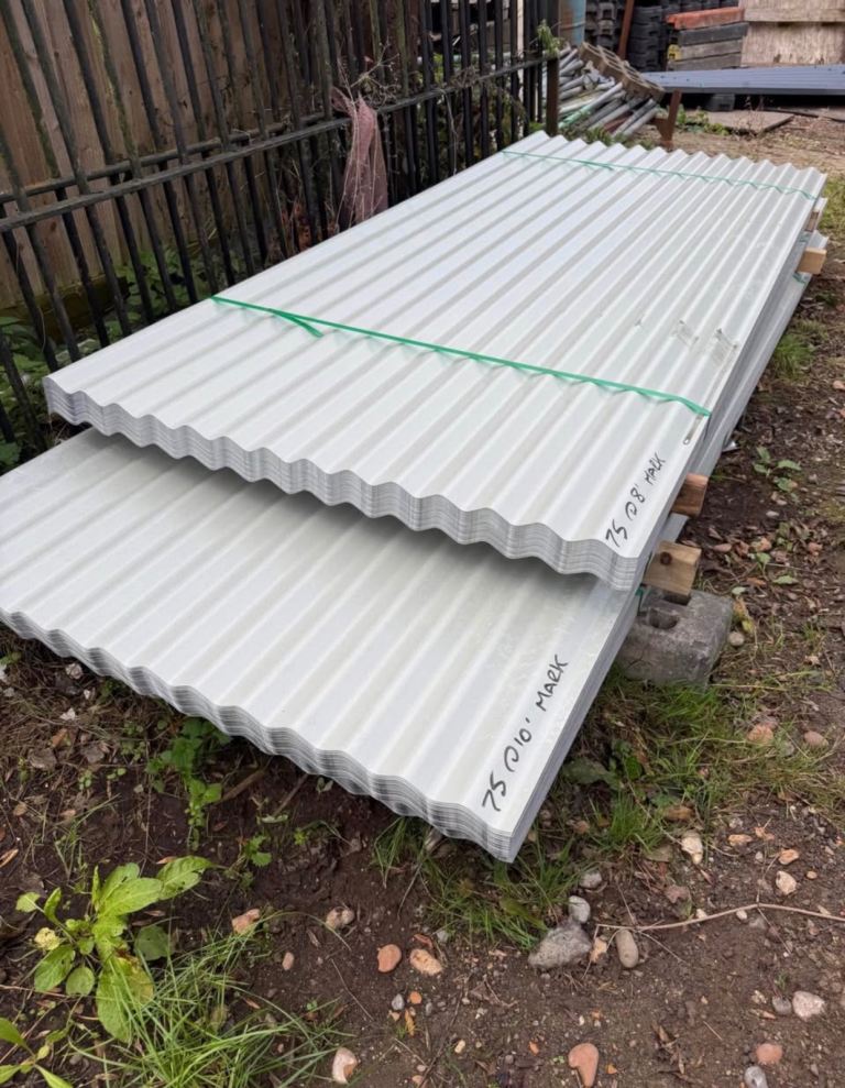 Corrugated steel roofing sheets 