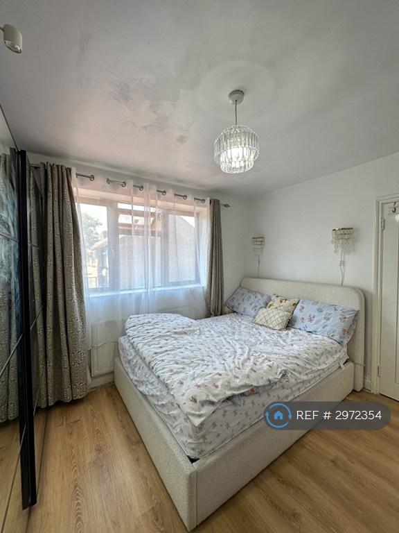 1 bedroom in Marriott Road, London, E15 (#2972354)