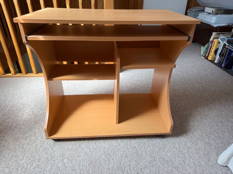 Small Computer Table