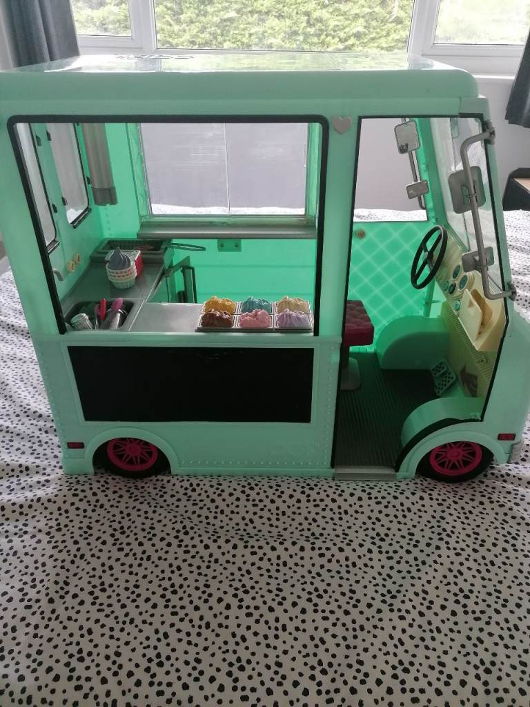 Generation dolls ice cream truck