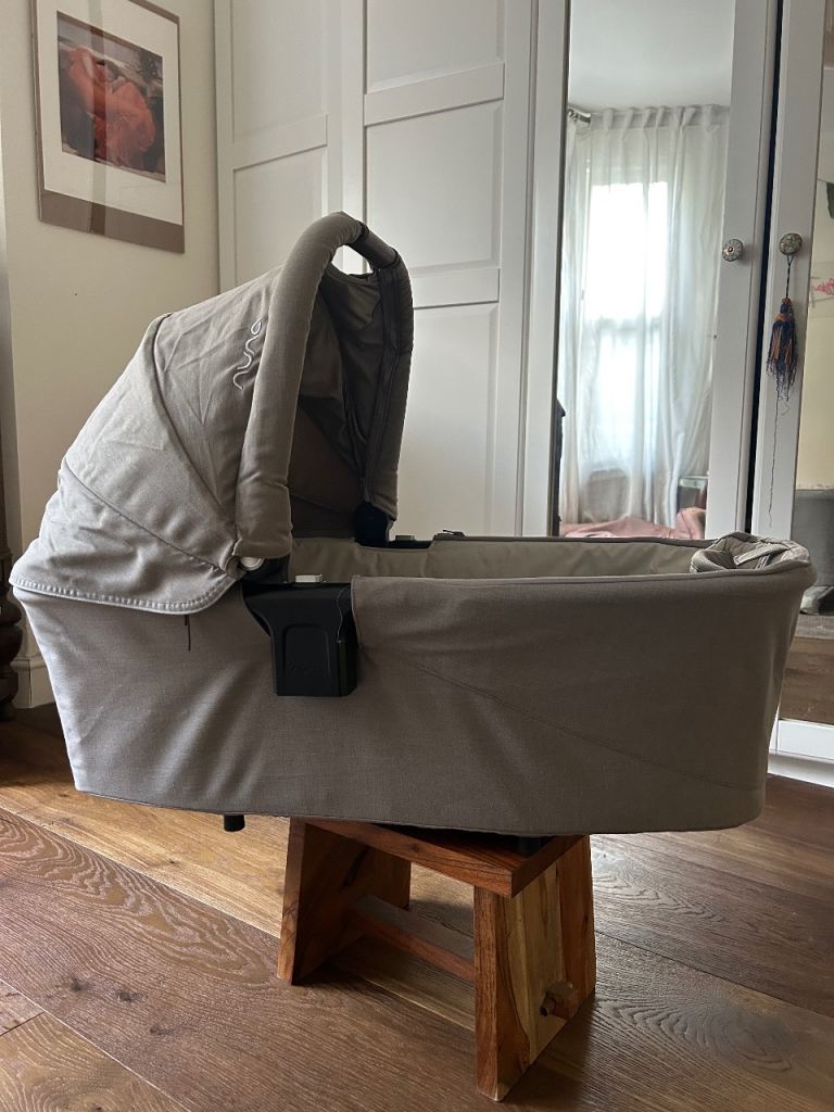 Nuna Triv Bassinet 