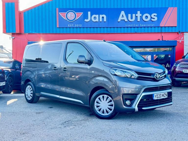 2020 Toyota PROACE CITY Verso 1.5D Shuttle Medium 5dr MPV DIESEL Manual