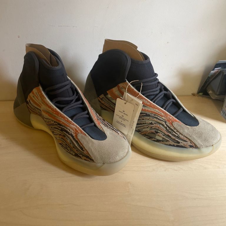 Yeezy QNTM BNWT+Box cash/collection Upper Nor-wood