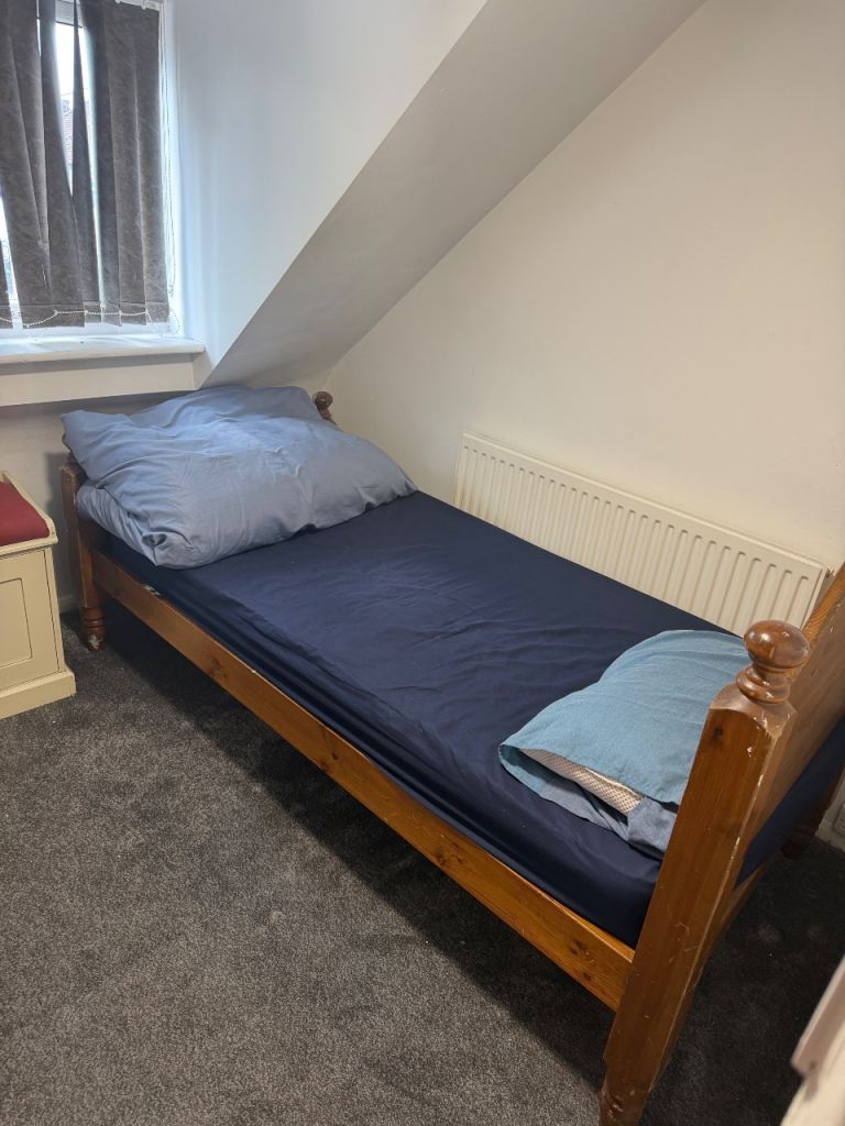 Single & Double room to rent