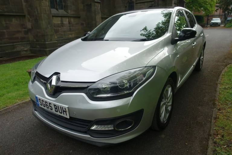 2015 Renault Megane 1.5 dCi Limited Nav 5dr HATCHBACK DIESEL Manual