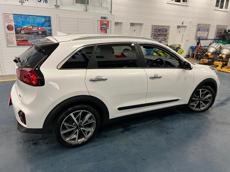 2021 Kia Niro 4 HEV 1.6GDI 140PS DCT AUTO HYBRID 5 DOOR HATCHBACK (EURO 6) -------------- ESTATE ...