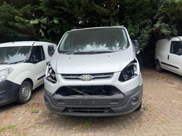 2014 Ford Transit Custom 2.2 TDCi 125ps Low Roof Van PANEL VAN Diesel Manual