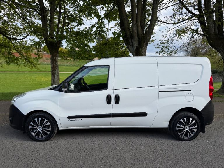 19 model 68 Vauxhall Combo Long Wheel Base Maxi Model – Fantastic van