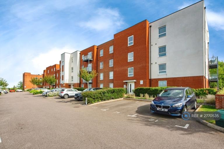 2 bedroom flat in Lett Lane, Ebbsfleet Valley, Swanscombe, DA10 (2 bed) (#2770535)