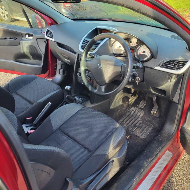 Peugeot, 207, Hatchback, 2010, Manual, 1360 (cc), 3 doors