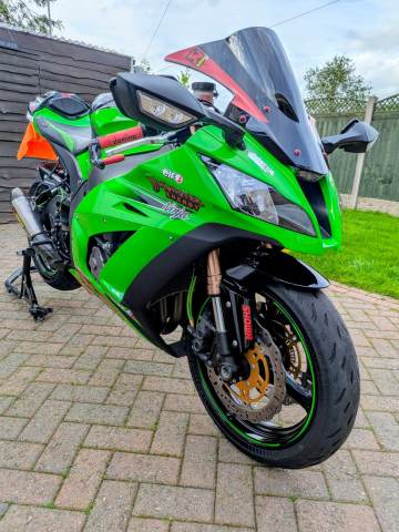 Kawasaki, Ninja ZX 10, 2012, 998 (cc) | in Blythe Bridge
