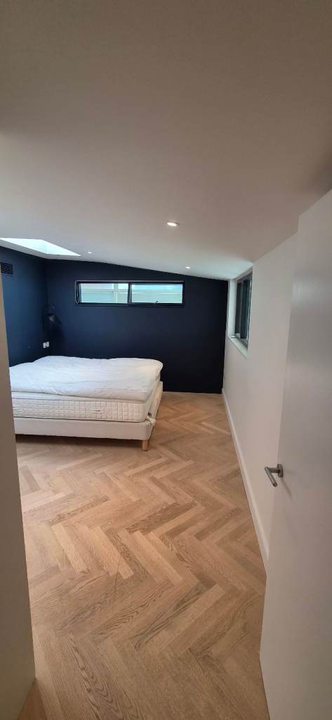 Painting and decorating 