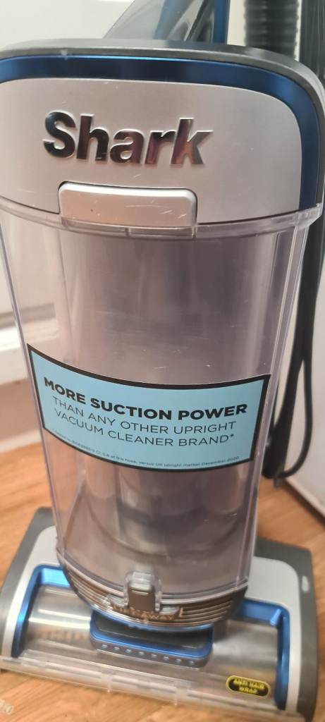 SHARK DUO CLEAN LIFTAWAY CORDED HOOVER £50