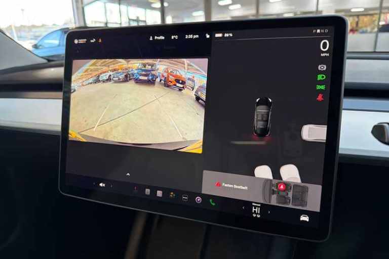 2022 Tesla Model 3 Standard Range Plus Saloon 4dr Electric Auto RWD (241 bhp) Saloon Electric Aut...