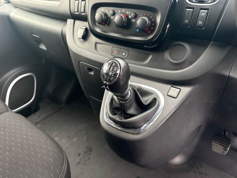 2018 Vauxhall Vivaro 2700 1.6CDTI BiTurbo 125PS Sportive H1 Van Van DIESEL Manual
