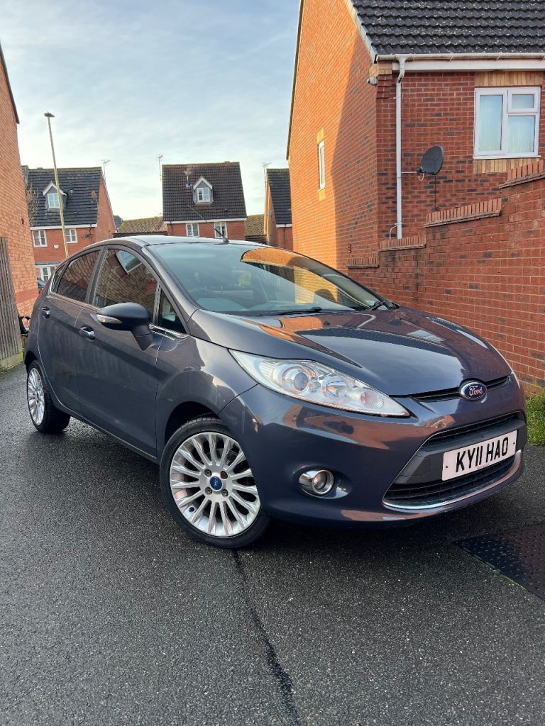 Ford, FIESTA, Hatchback, 2011, Manual, 1388 (cc), 5 doors
