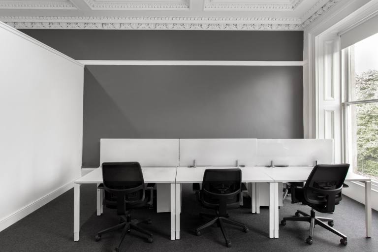 Glasgow - G3 7QL \ Coworking Space with Flexible Desk Access