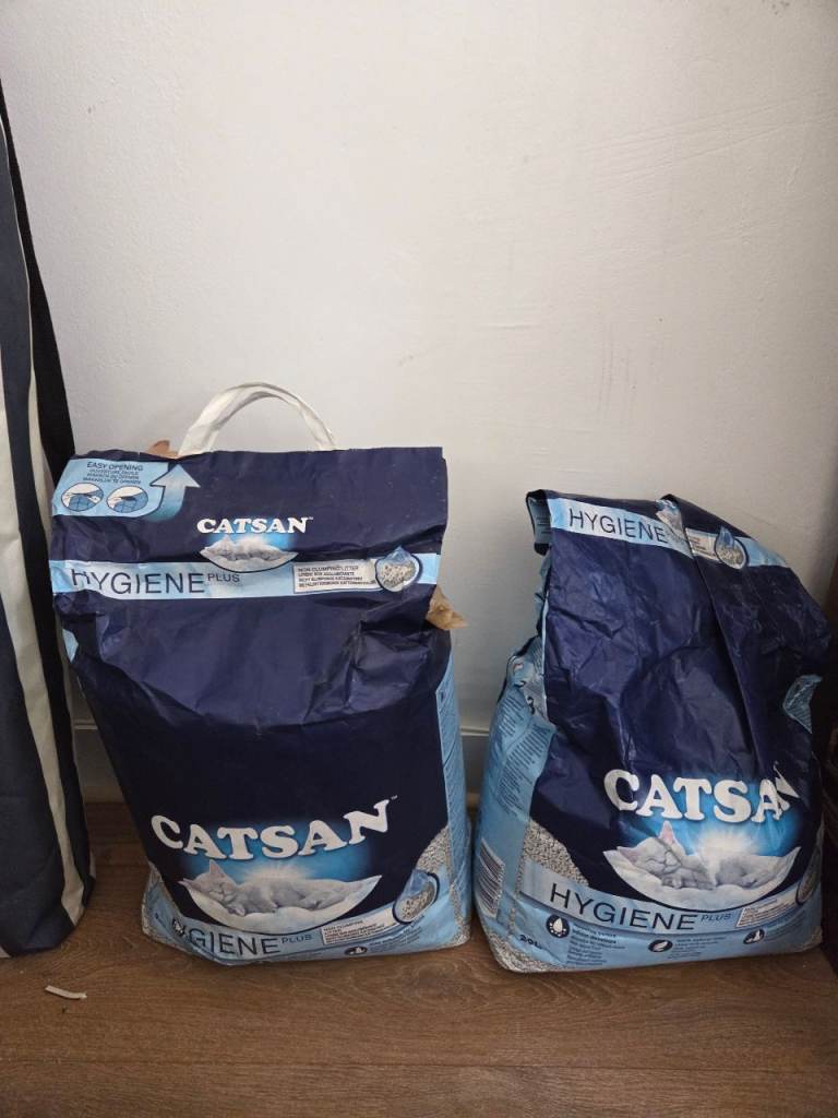 Cat Litter Catsan Hygiene Plus 20L 