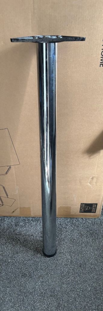 Breakfast bar support leg 