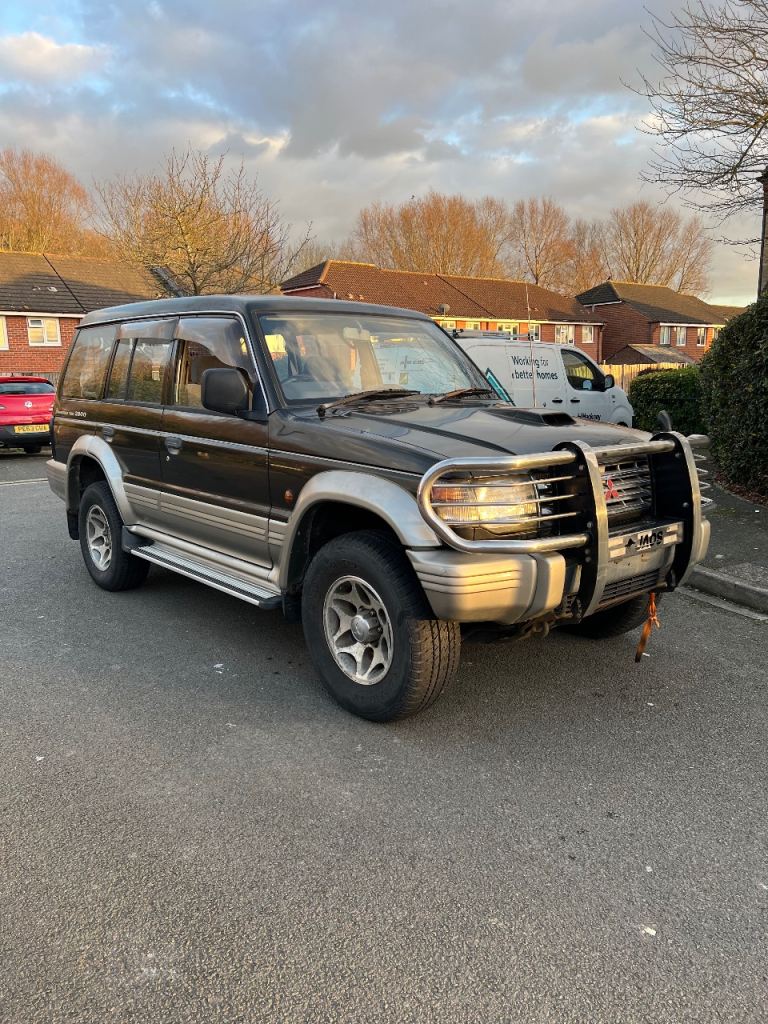 Mitsubishi Pajero 2.8 Diesel Intercooler Turbo Automatic jeep shogun 4x4  