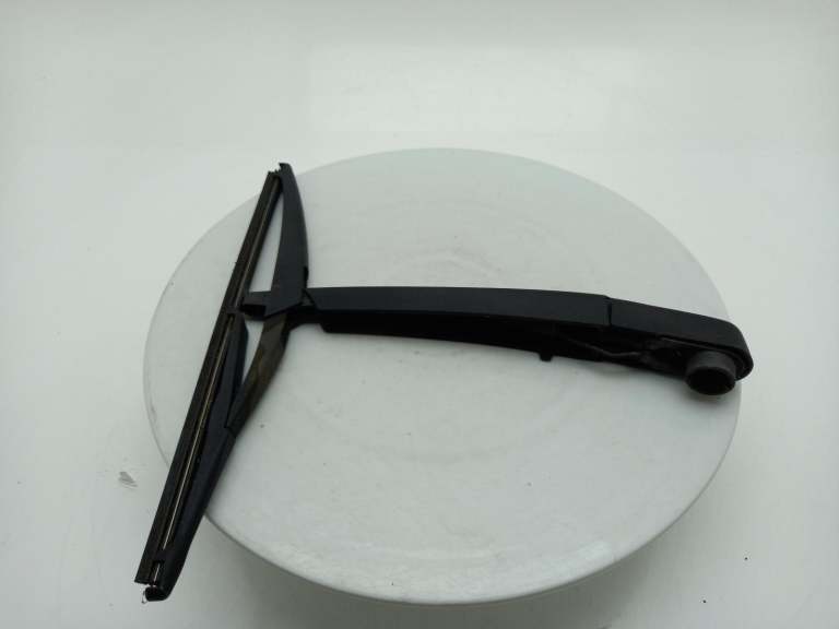 Renault Captur Wiper Arm 2013-2019 5 Door Hatchback