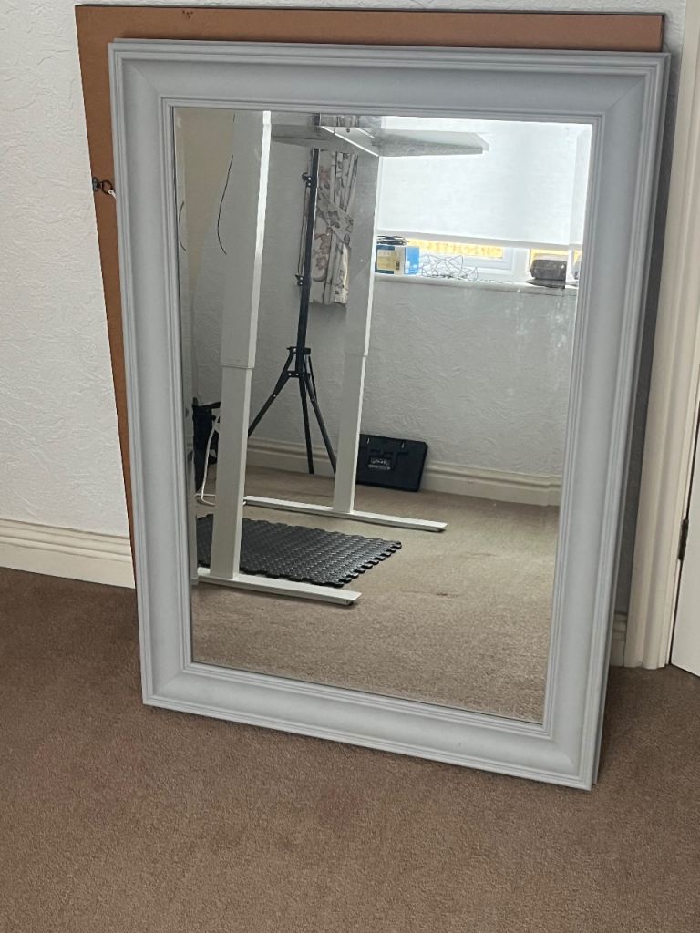 Mirror 