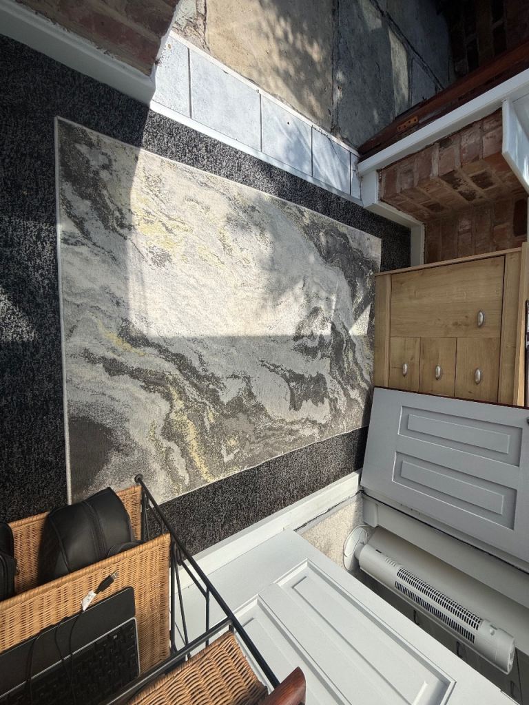 Marble rug