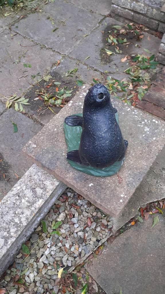 REDUCED Pond Water Feature