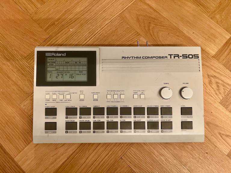 Roland TR-505 Drum Machine + ROM Expansion Linn LM-1, LinnDrum & Oberheim