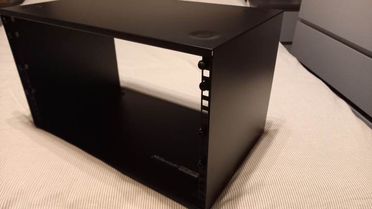 STEEL HOME STUDIO RACK BOX 6U