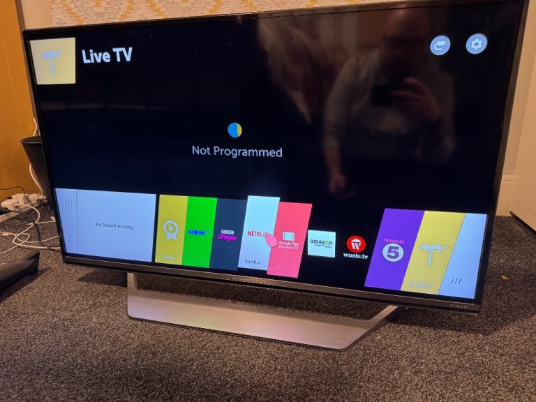 40 inch LG/John Lewis Colab 4k TV