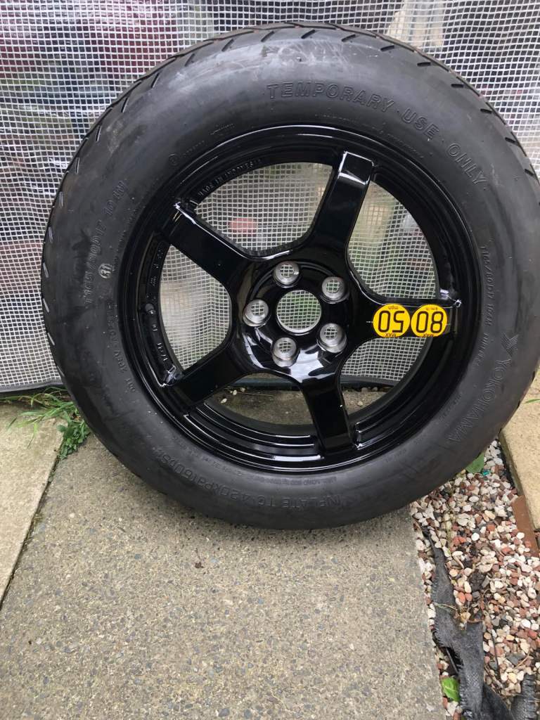 Rav 4 spare wheel, jack and socket wrench