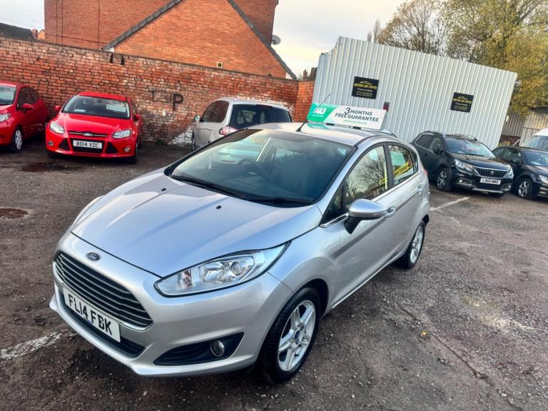 2014 Ford Fiesta 1.6 Zetec 5dr Powershift HATCHBACK PETROL Automatic