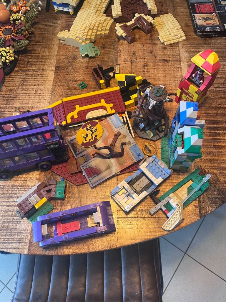 Large Bundle of LEGO Bricks and Sets – Good Condition
