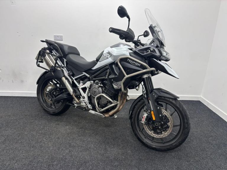 TRIUMPH TIGER 1200 GT PRO ** 12 MONTHS MOT - HEATED SEAT - RIDER MODES ** 