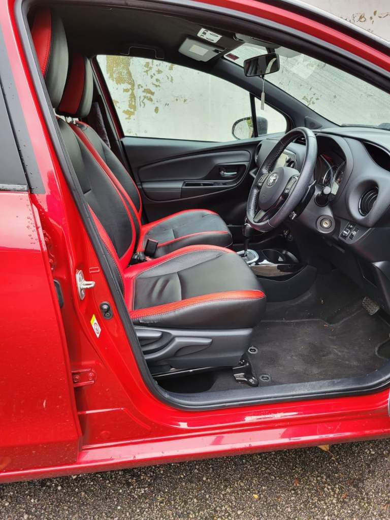 Toyota, YARIS, Hatchback, 2016, Other, 1329 (cc), 5 doors