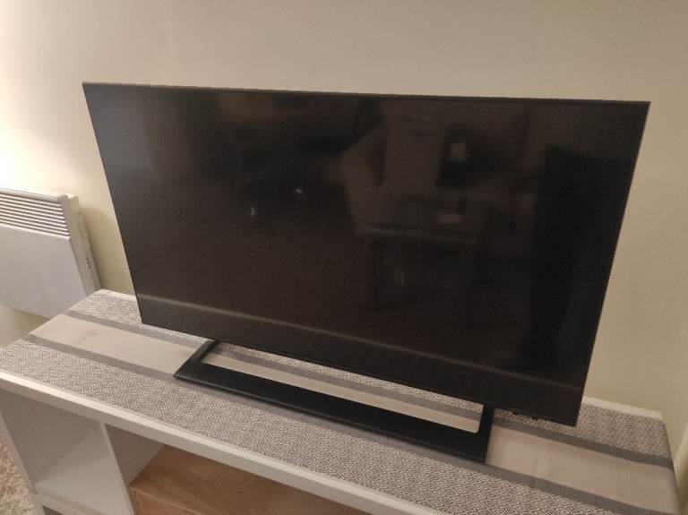 Samsung TV 43 inch 