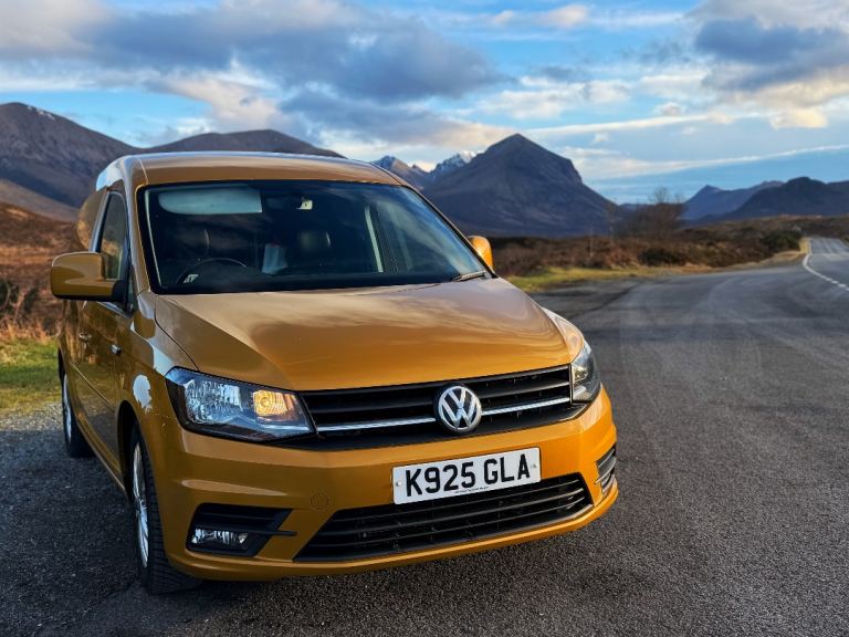 Rare - High spec “Golden Chariot” VW Caddy Highline – 2017 – 79k Miles - 1 owner