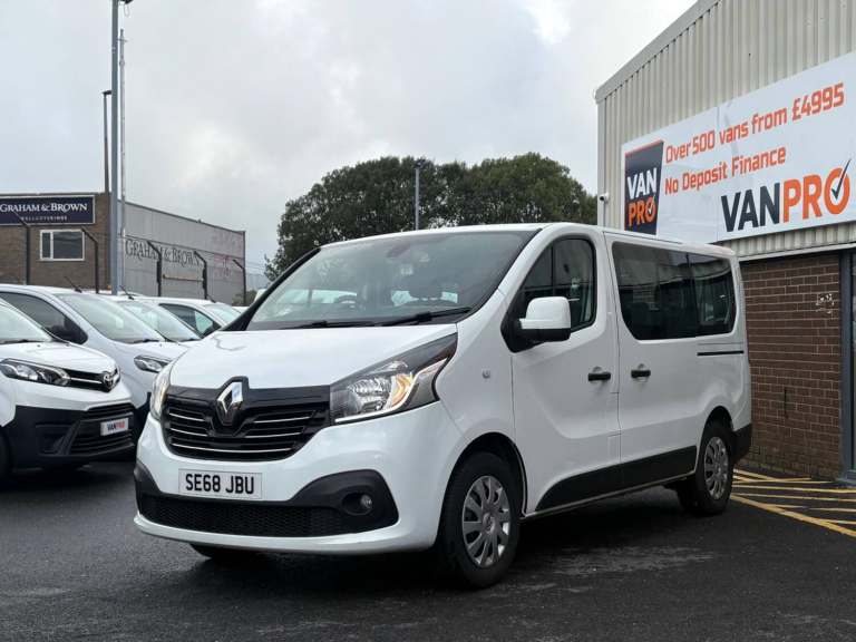 2019 Renault Trafic 1.6 dCi 27 Sport Nav SWB Euro 6 5dr (9 Seat) MPV Diesel Manual