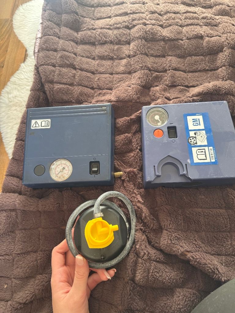 2x Car Air Compressors + Tyre Repair Kit - Great Condition