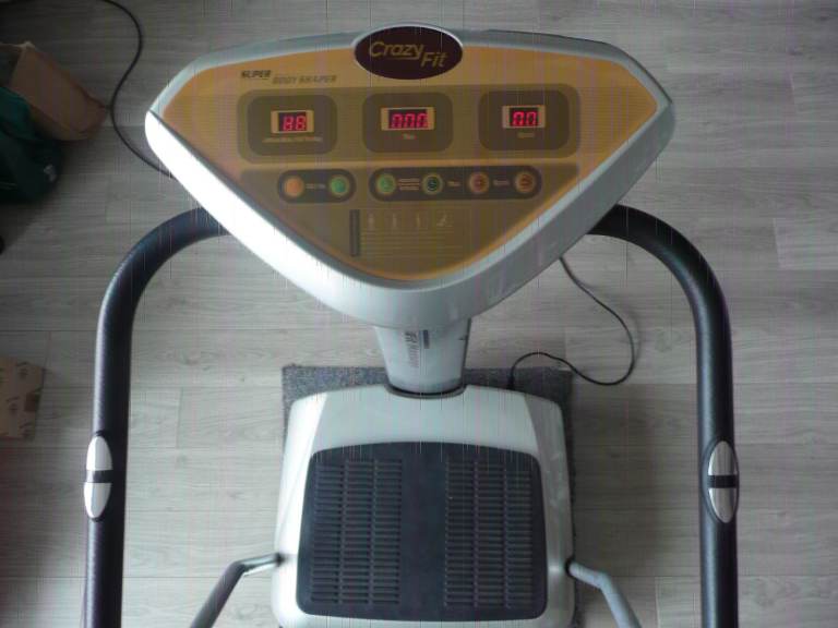 CRAZY FIT SUPER BODY SHAPER. VIBRO PLATE.
